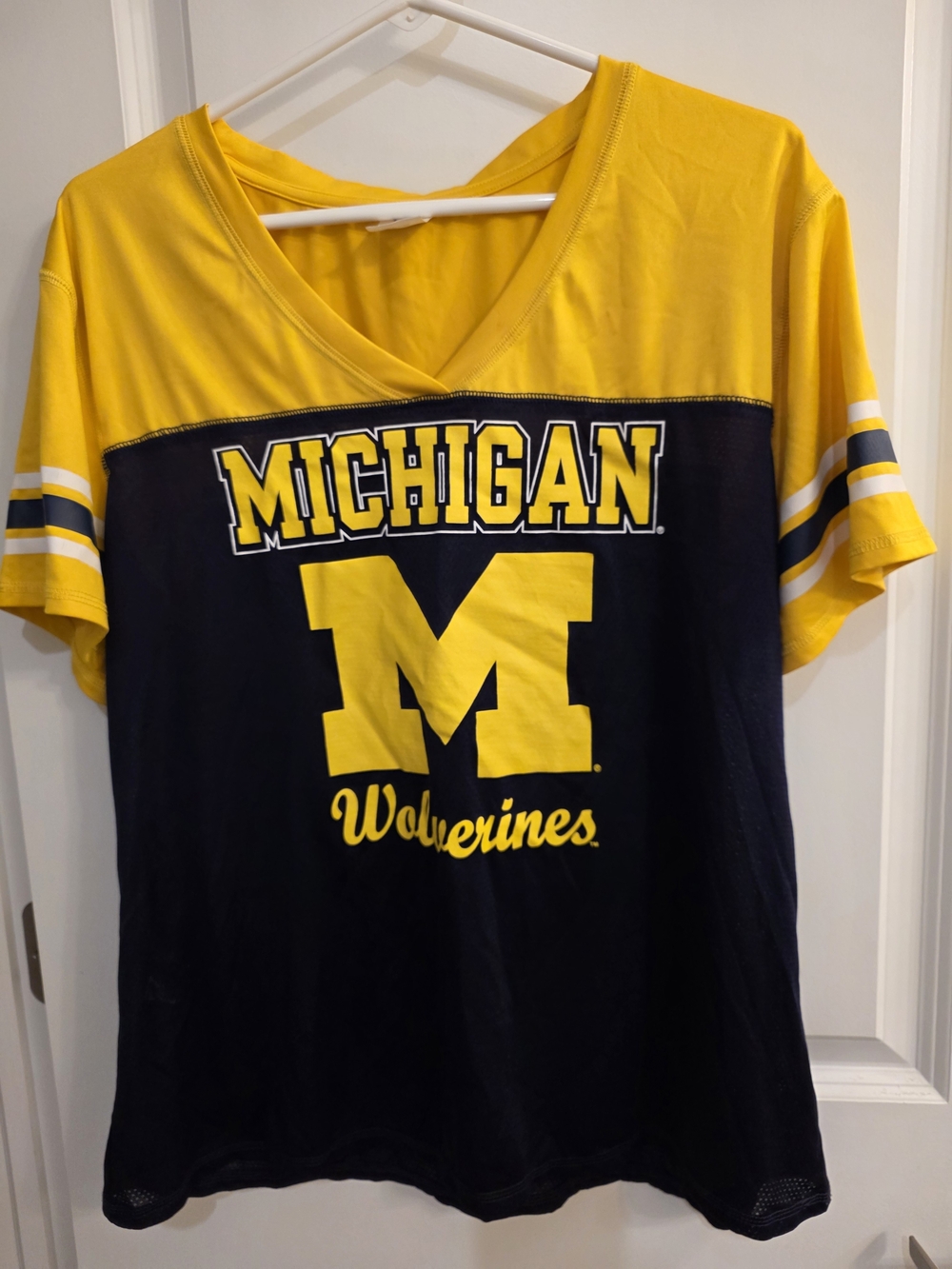 Knights Apparel Michigan Wolverines V-Neck Tee - Yellow & Navy